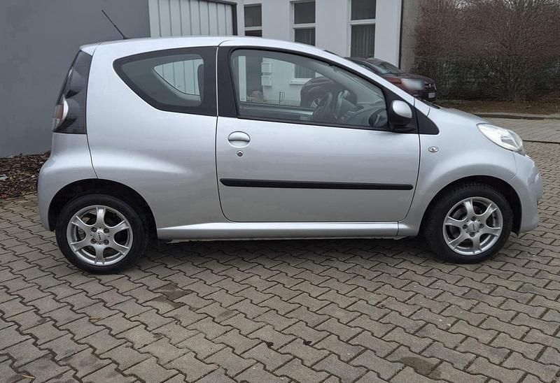 Gebraucht Citroën C1 68 PS (50 kW) 2010 Silber Kleinwagen