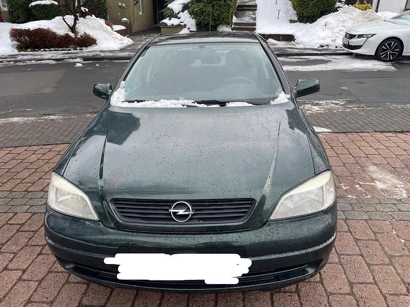Grün Gebraucht 1999 Opel Astra Kleinwagen | 1.350 € (Fairer Preis) - Bild 1/4