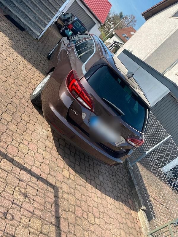 Gebraucht Opel Astra Dynamic 150 PS (110 kW) 2016 Braun Kombi