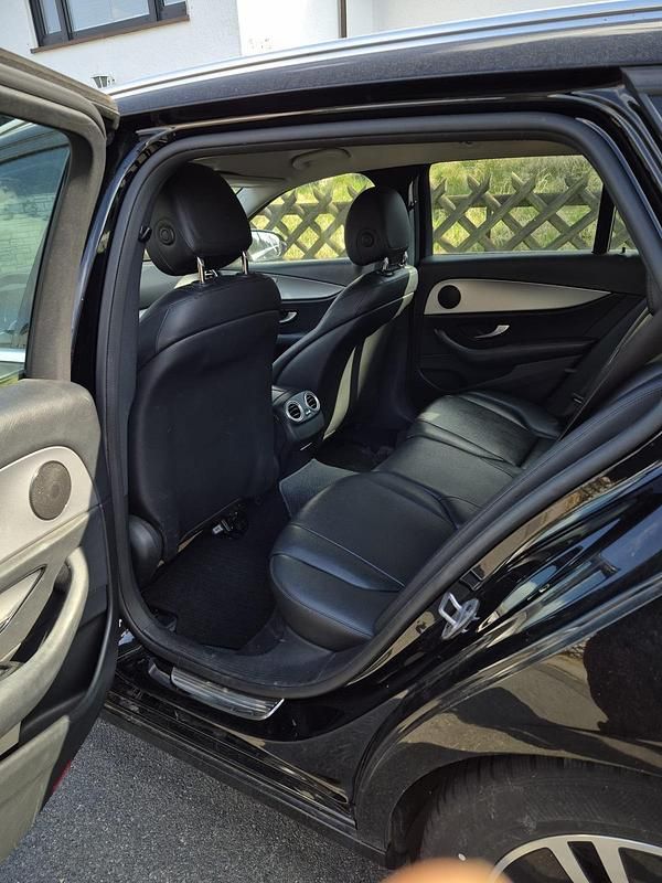 Gebraucht Mercedes E200 150 PS (110 kW) 2018 Schwarz Kombi