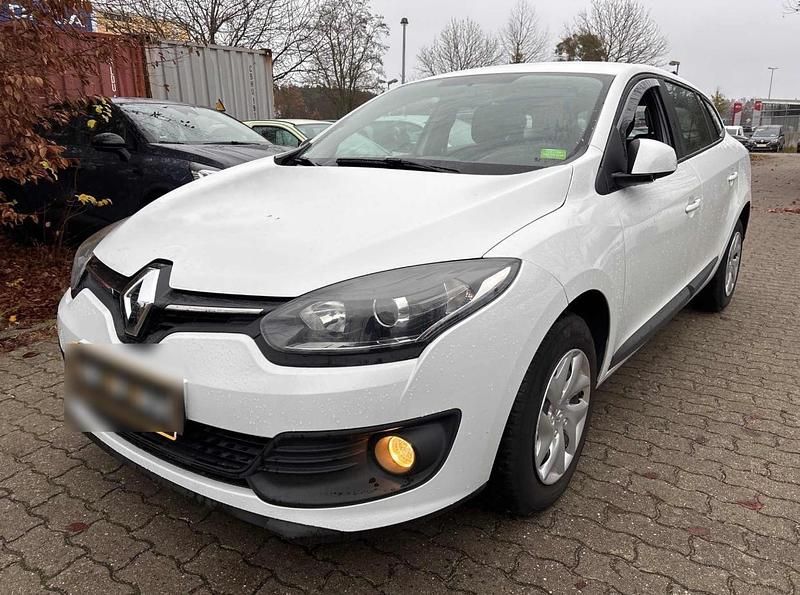 Weiß Gebraucht 2015 Renault Mégane GrandTour Kombi | 4.500 € (Guter Preis) - Bild 1/4