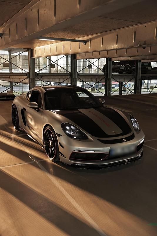 Weiß Gebraucht 2017 Porsche 718 Cayman Coupé | 65.000 € (Etwas zu teuer) - Bild 1/4