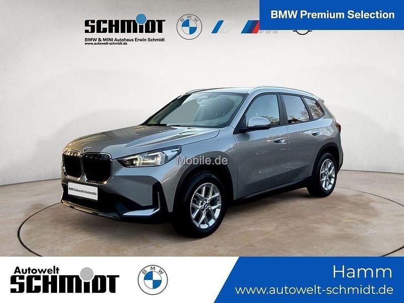Silber Gebraucht 2024 BMW X1 Sport Line SUV | 38.990 € (Superpreis) - Bild 1/4