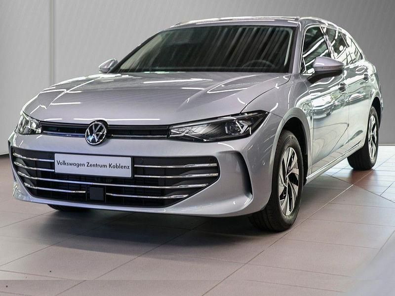 Neu VW Passat Business 150 PS (110 kW) 2025 Silber Limousine