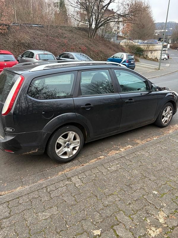 Usata Ford Focus 101 CV (74 kW) 2009 Nero Station wagon