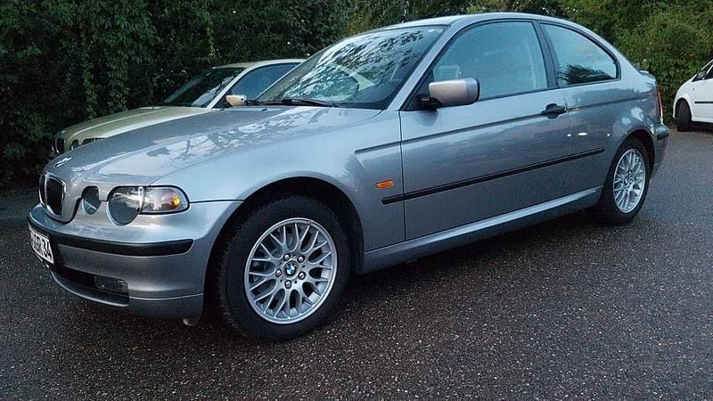 Grau Gebraucht 2003 BMW 316 Compact Kleinwagen | 5.999 € - Bild 1/4