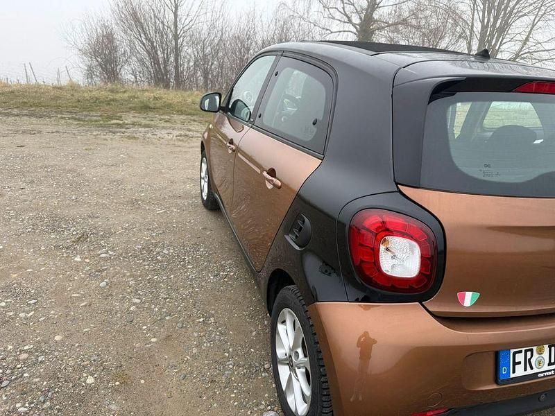 Gebraucht Smart ForFour Passion 71 PS (52 kW) 2017 Braun Kleinwagen