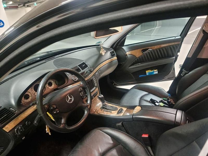 Gebraucht Mercedes E280 Avantgarde 231 PS (169 kW) 2007 Schwarz Kombi