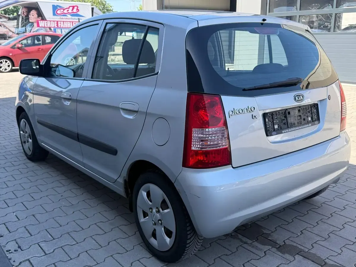 Gebraucht Kia Picanto LX 65 PS (47 kW) 2007 Silber Kleinwagen