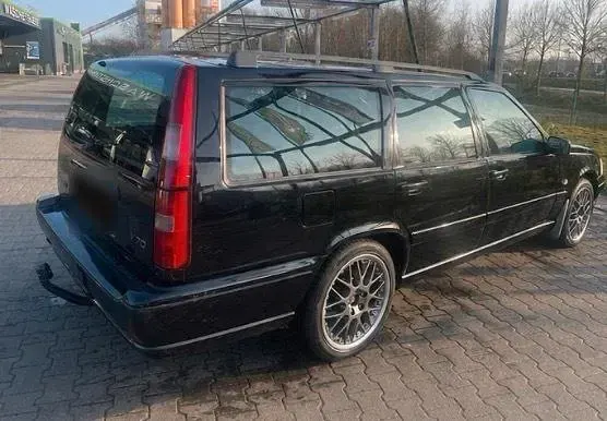 Gebraucht Volvo V70 140 PS (102 kW) 2000 Schwarz Kombi