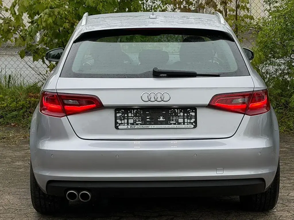 Second-hand Audi A3 S-Line 150 CP (110 kW) 2015 Gri Berlinǎ