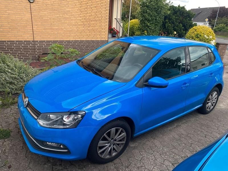 Blau Gebraucht 2015 VW Polo Kleinwagen | 6.000 € (Guter Preis) - Bild 1/4