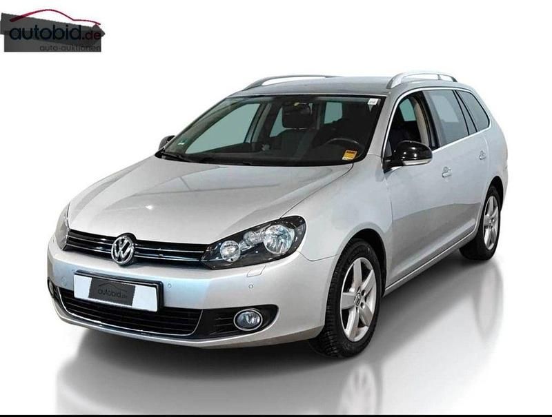 Gebraucht VW Golf VI Style 105 PS (77 kW) 2012 Silber Kleinwagen