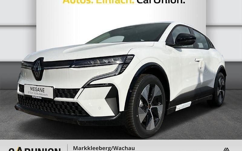 Weiß Gebraucht 2024 Renault Mégane Komfort Limousine | 33.995 € (Fairer Preis) - Bild 1/4
