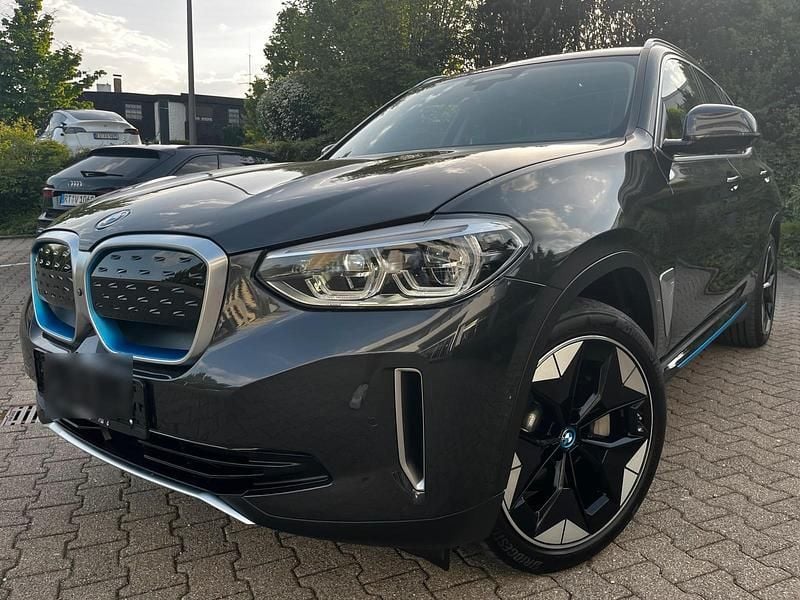 Gebraucht BMW iX3 Impressive 210 kW (286 PS) 2021 Grau SUV