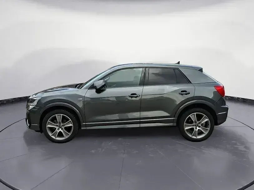 Gebraucht Audi Q2 S-Line 150 PS (110 kW) 2025 Grau SUV