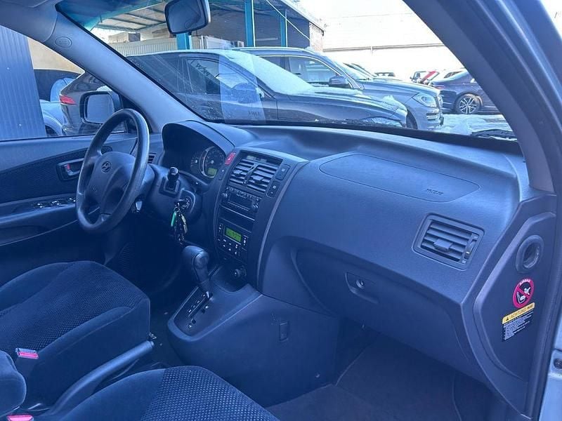 Gebraucht Hyundai Tucson GLS 175 PS (128 kW) 2005 Silber SUV