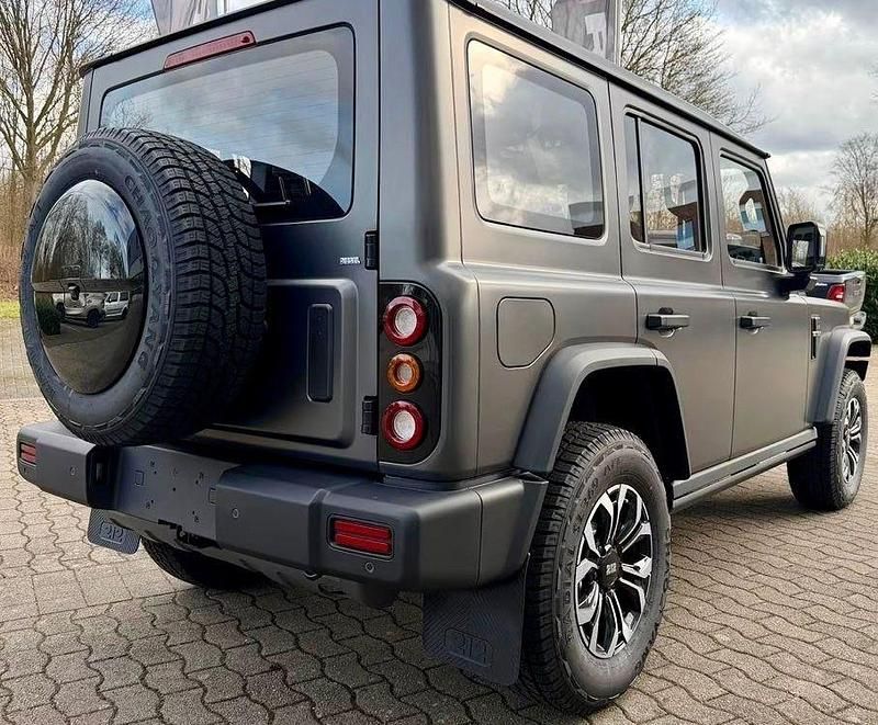 Neu BAW 212 166 PS (122 kW) 2026 SUV