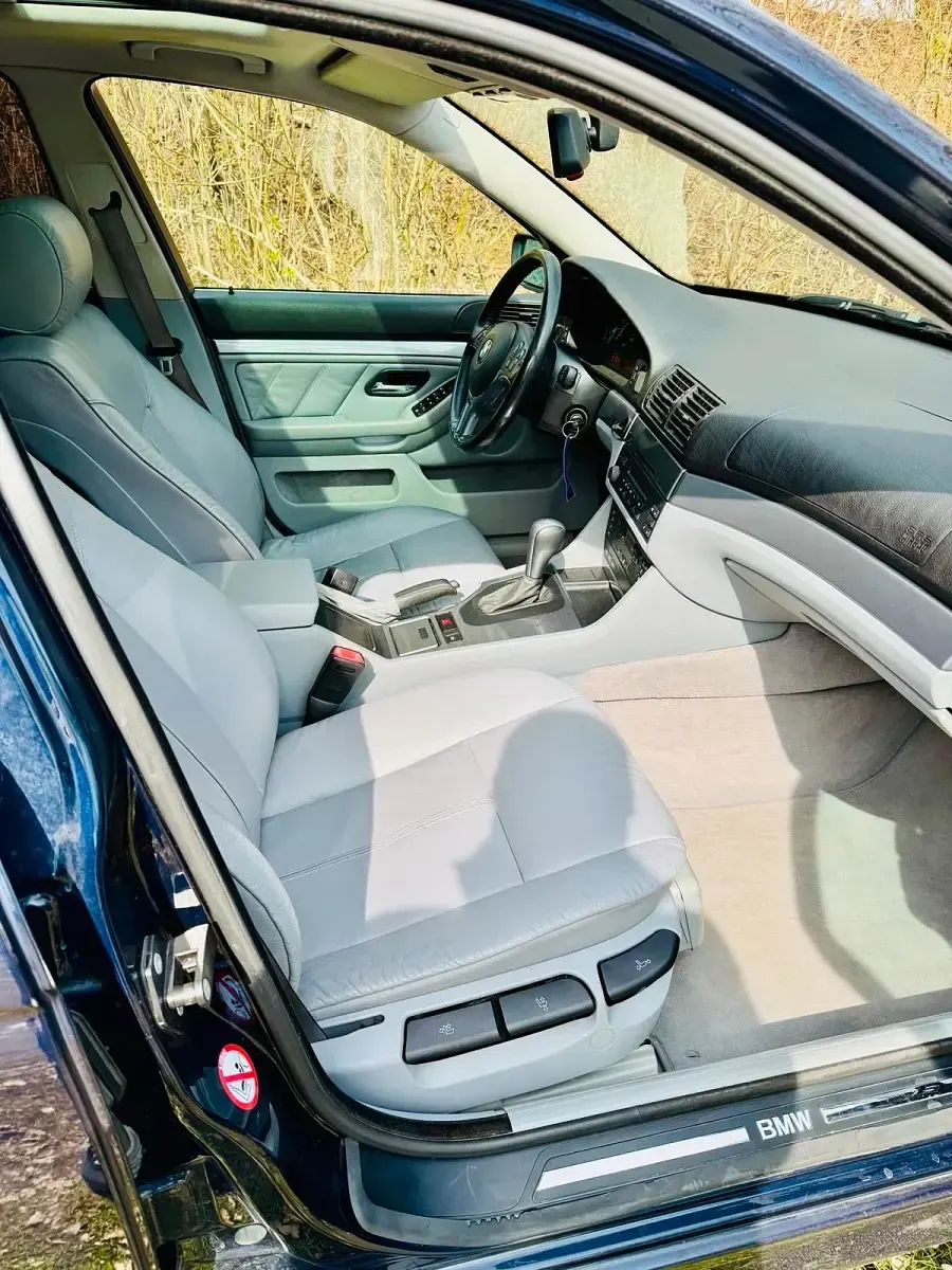 Gebraucht BMW 525 192 PS (141 kW) 2001 Blau Kombi