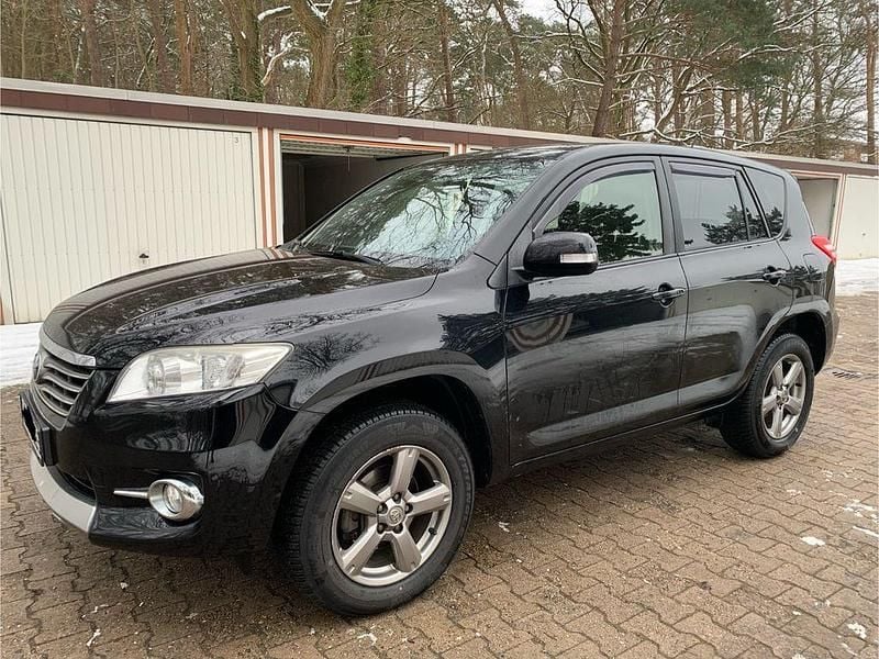 Schwarz Gebraucht 2012 Toyota RAV4 SUV | 8.990 € (Superpreis) - Bild 1/4