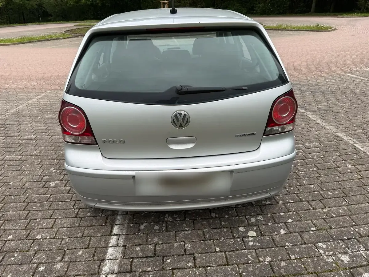 Gebraucht VW Polo 80 PS (58 kW) 2009 Silber Kleinwagen