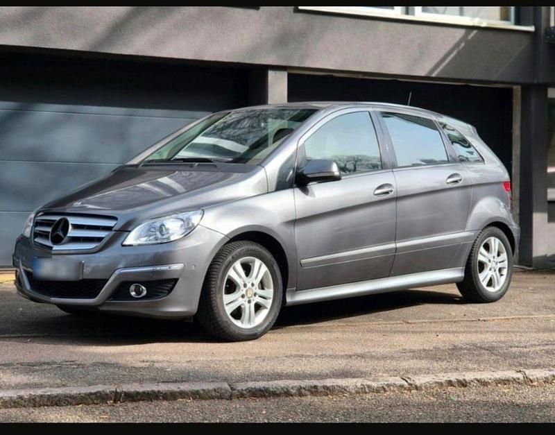 Gebraucht Mercedes B150 95 PS (69 kW) 2008 Van / Kleinbus
