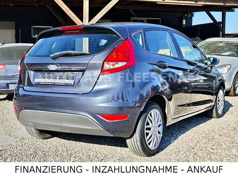 Gebraucht Ford Fiesta Trend 60 PS (44 kW) 2009 Grau Kleinwagen
