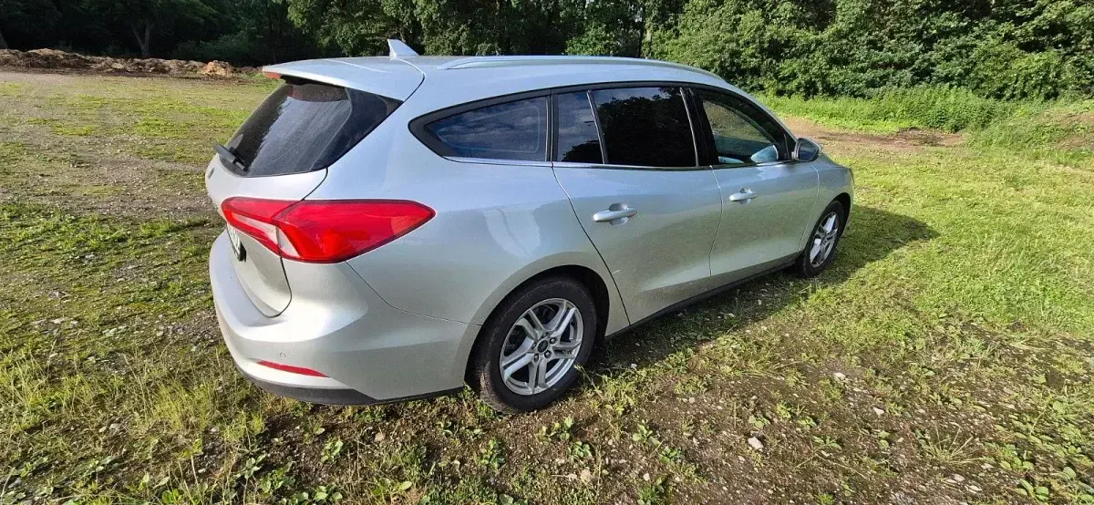 Gebraucht Ford Focus Active 120 PS (88 kW) 2021 Silber Limousine