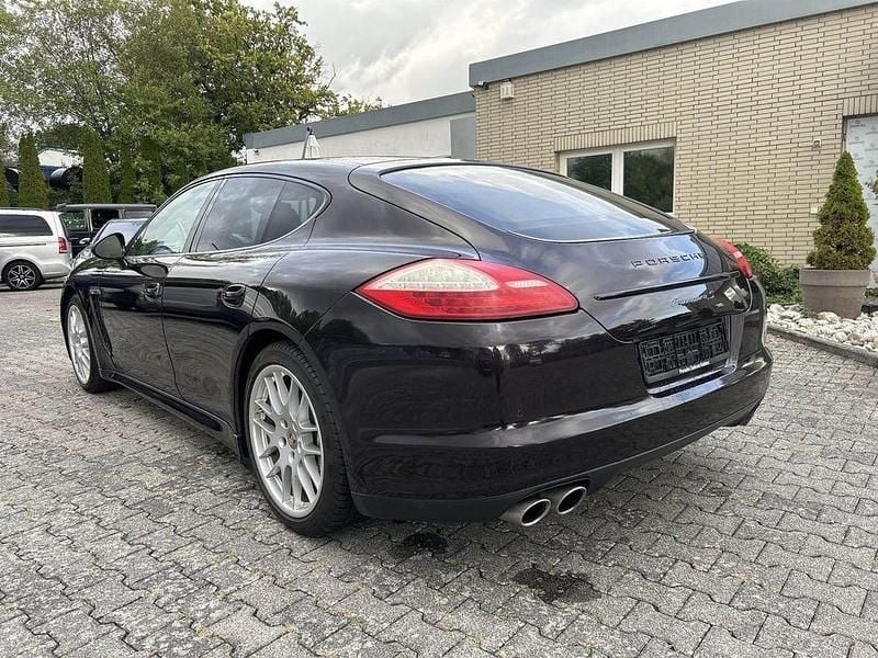 Gebraucht Porsche Panamera S 400 PS (294 kW) 2011 Braun Limousine
