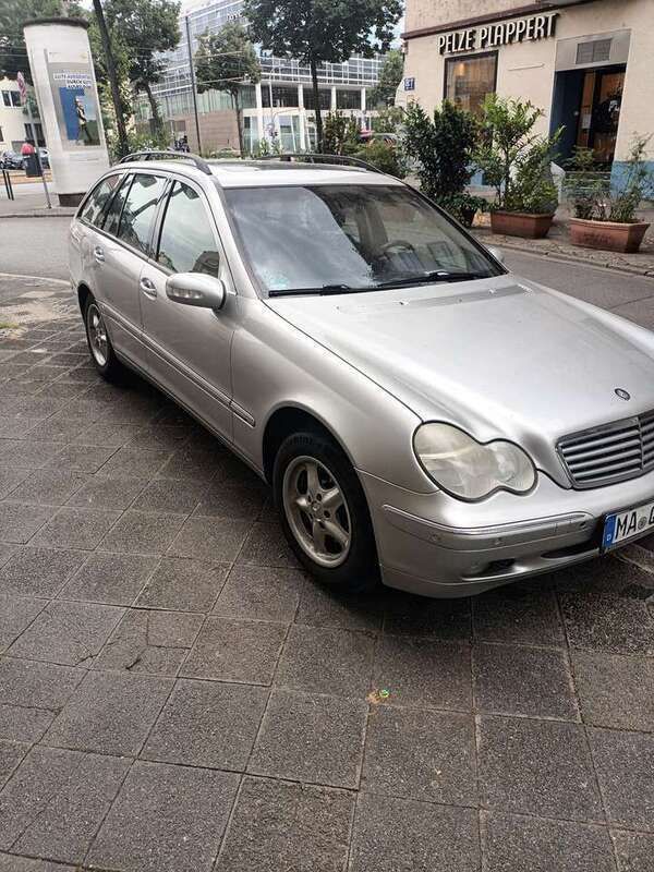 Gebraucht 2002 Mercedes C200 Elegance Kombi | 1.000 € (Guter Preis) - Bild 1/4