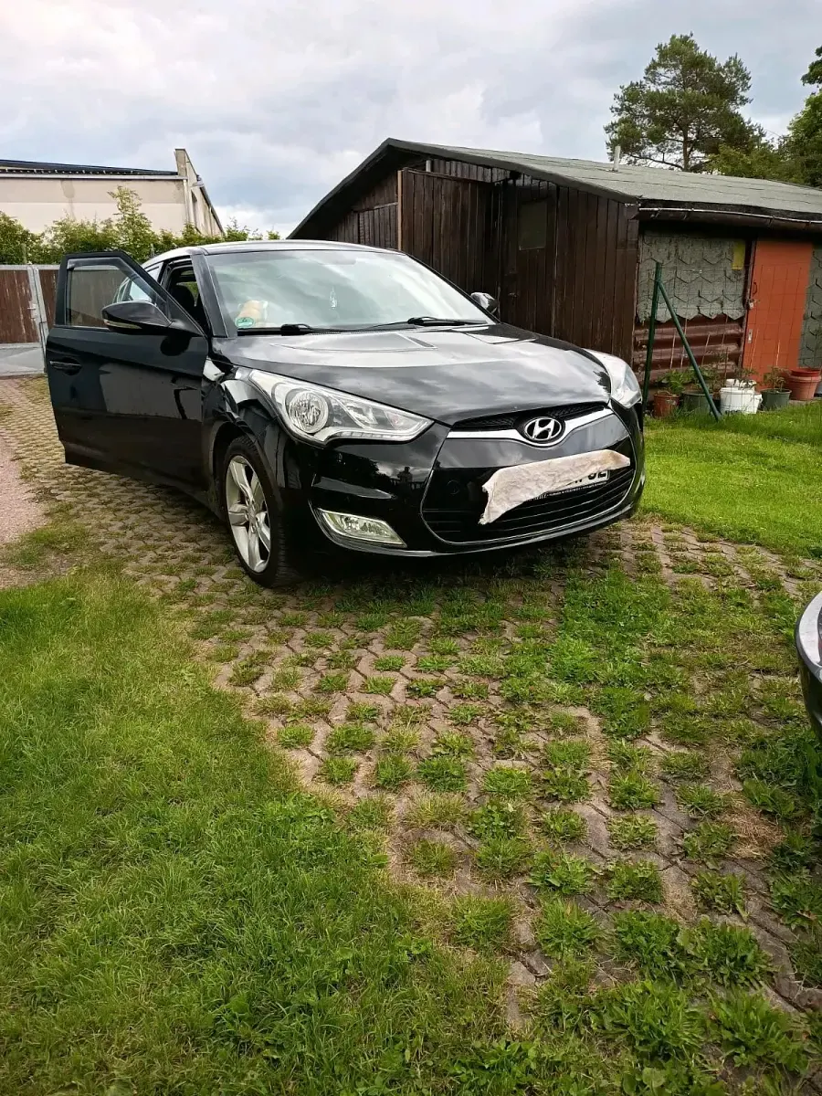 Gebraucht Hyundai Veloster 140 PS (102 kW) 2012 Schwarz Kleinwagen