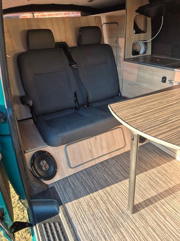 Gebraucht VW Transporter 84 PS (61 kW) 2014 Grün Van