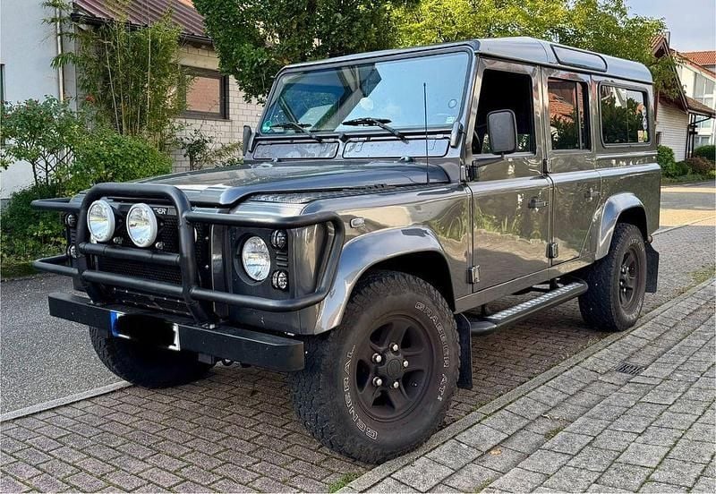 Grau Gebraucht 2005 Land Rover Defender SUV | 41.980 € (Fairer Preis) - Bild 1/4