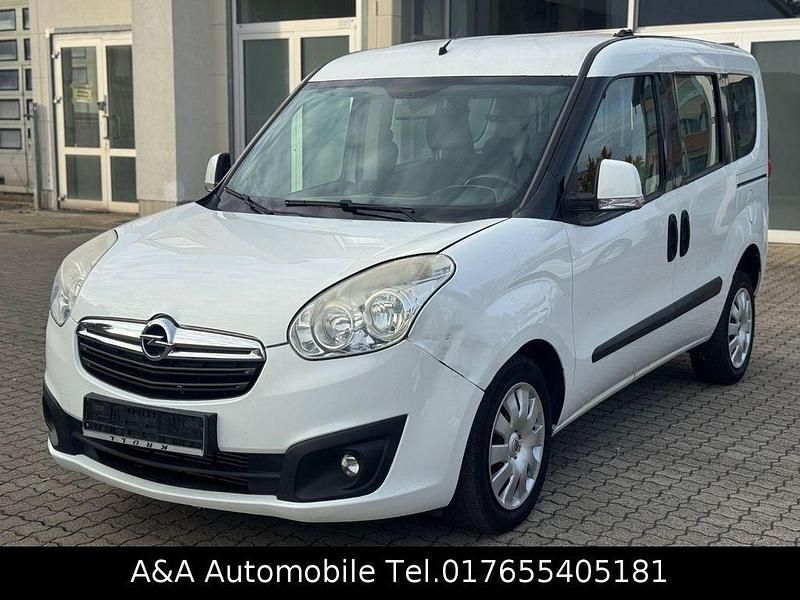 Weiß Gebraucht 2016 Opel Combo Edition Van / Kleinbus | 5.900 € (Fairer Preis) - Bild 1/4
