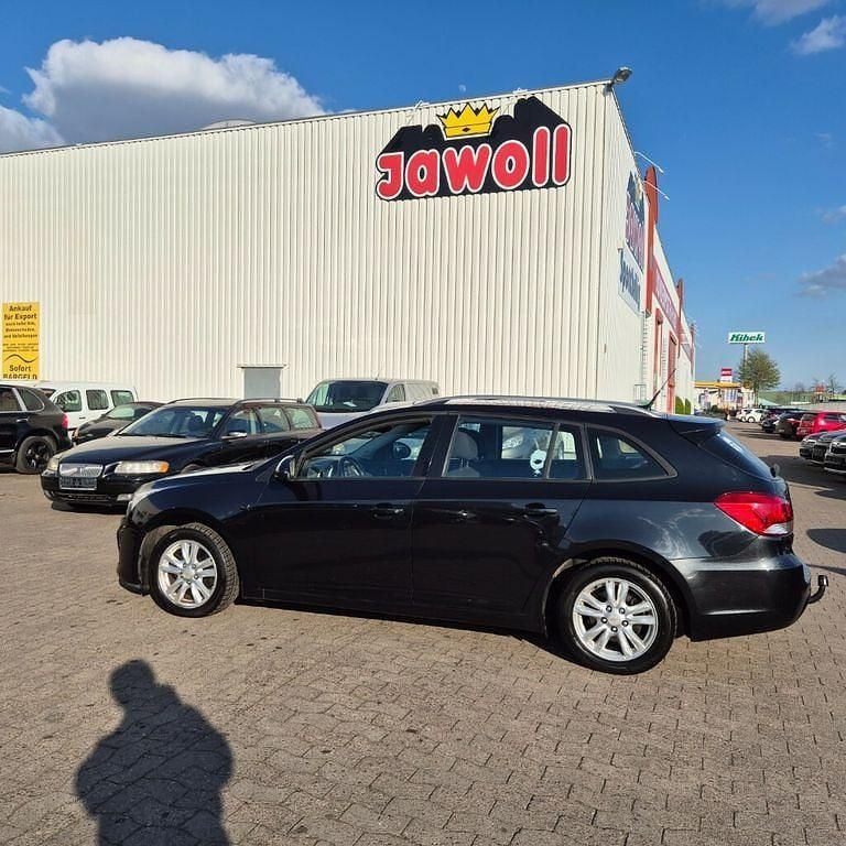 Schwarz Gebraucht 2013 Chevrolet Cruze LT Kombi | 1.850 € (Superpreis) - Bild 1/4