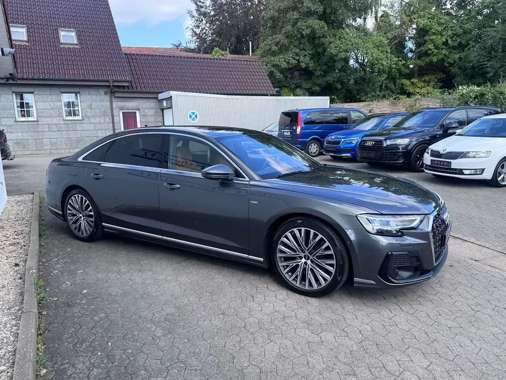 Gebraucht Audi A8L S-Line 462 PS (339 kW) 2022 Grau Limousine