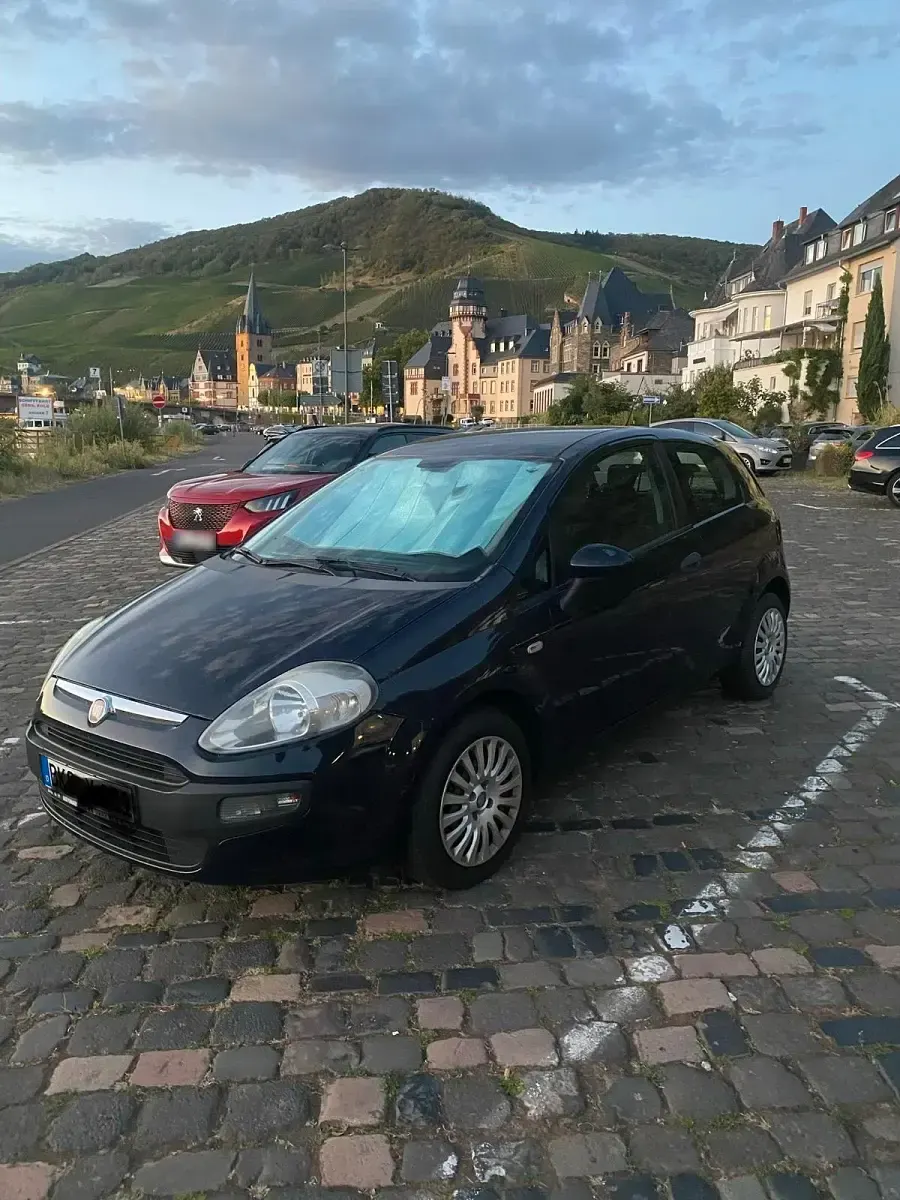 Gebraucht Fiat Punto Evo 77 PS (56 kW) 2010 Blau Kleinwagen