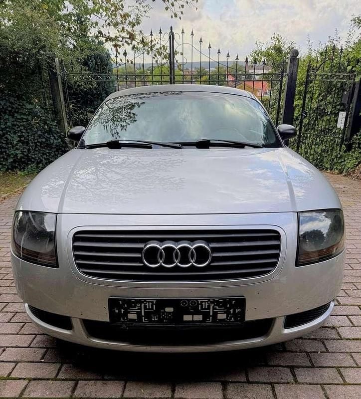 Grau Gebraucht 2001 Audi TT Coupé | 7.500 € (Fairer Preis) - Bild 1/4