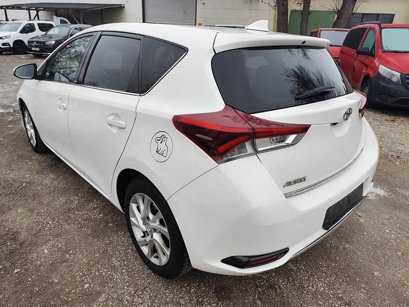 Gebraucht Toyota Auris Edition-S 116 PS (85 kW) 2017 Weiß Limousine