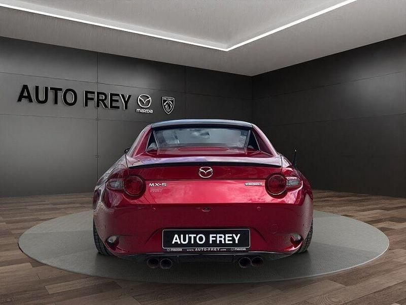 Gebraucht Mazda MX5 Selection 184 PS (135 kW) 2022 Magmarot metallic Cabrio