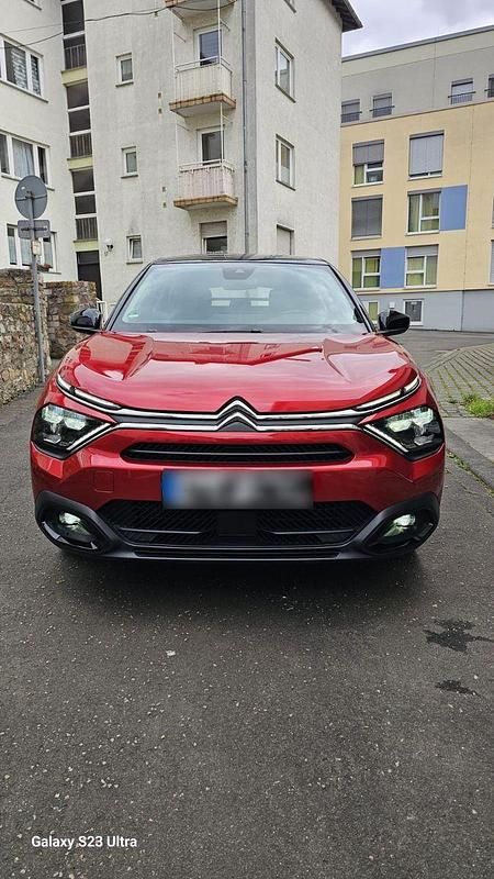 Gebraucht Citroën C4 Feel 131 PS (96 kW) 2023 Rot SUV