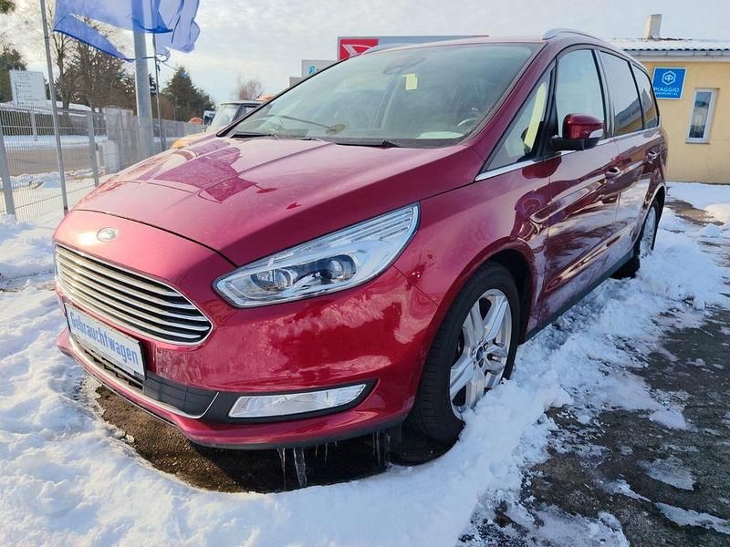 Gebraucht Ford Galaxy Titanium 209 PS (153 kW) 2018 Rot Van / Kleinbus