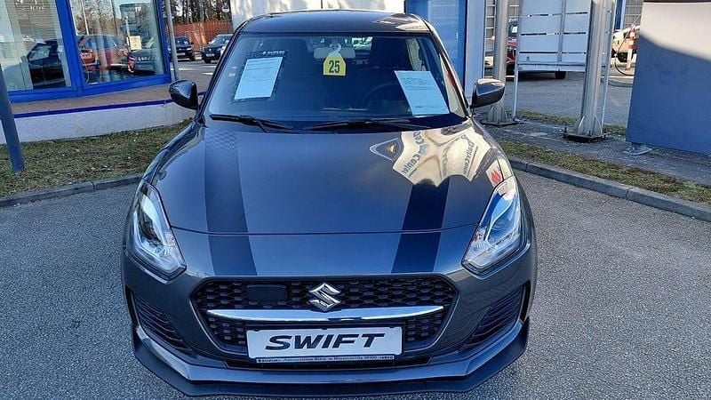 Gebraucht Suzuki Swift Club 83 PS (61 kW) 2023 Grau Kleinwagen