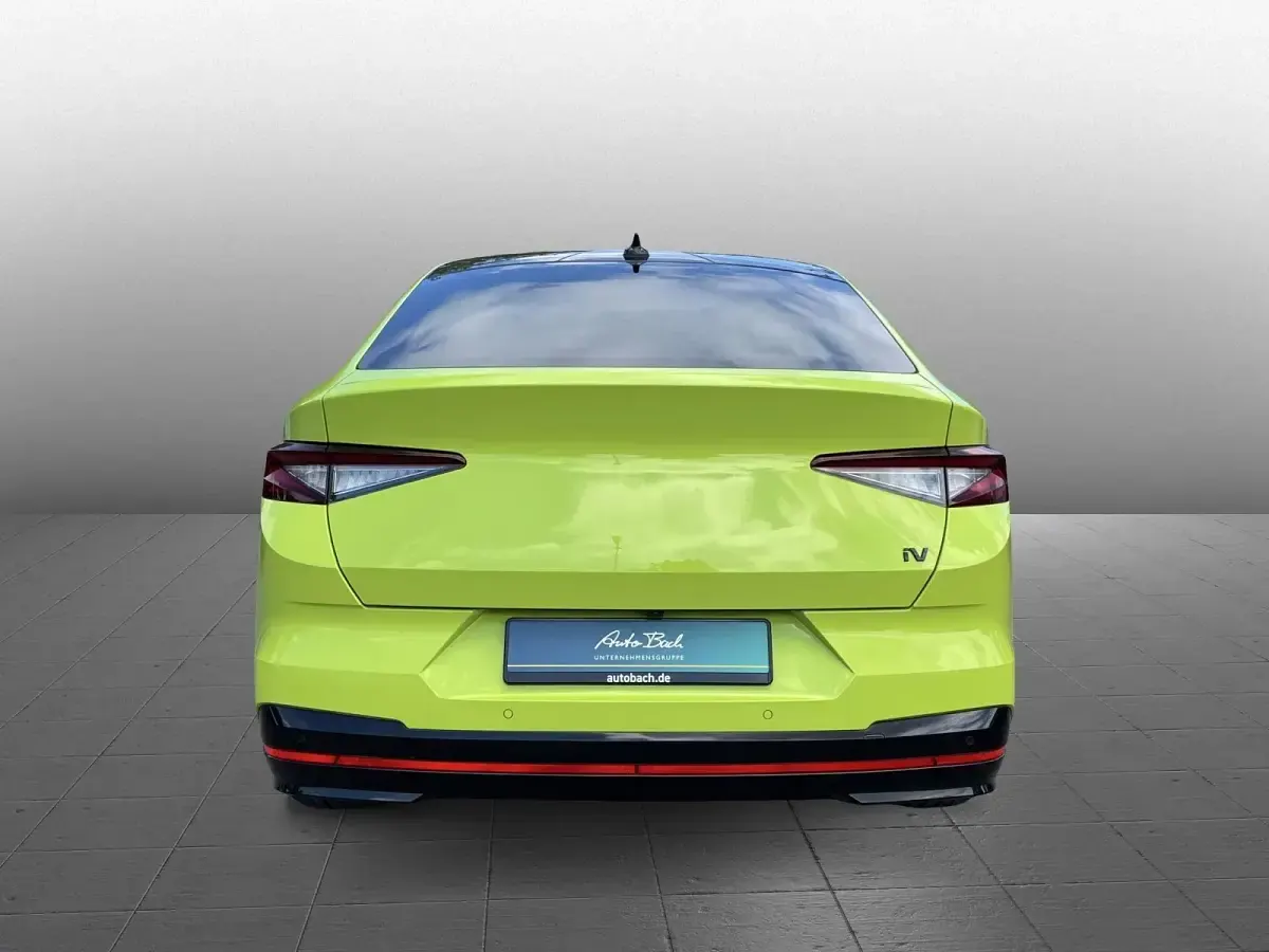 Gebraucht Skoda Enyaq iV RS 219 kW (299 PS) 2023 Mambagrün SUV
