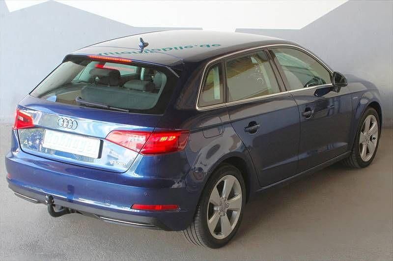 Gebraucht Audi A3 Ambition 110 PS (80 kW) 2015 Blau Limousine