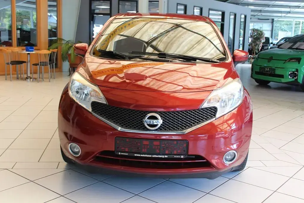 Gebraucht Nissan Note Tekna 90 PS (66 kW) 2013 Rot Kleinwagen