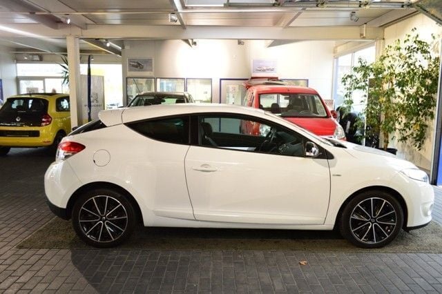 Gebraucht Renault Mégane Coupé Bose Edition 131 PS (96 kW) 2012 Weiß Coupé