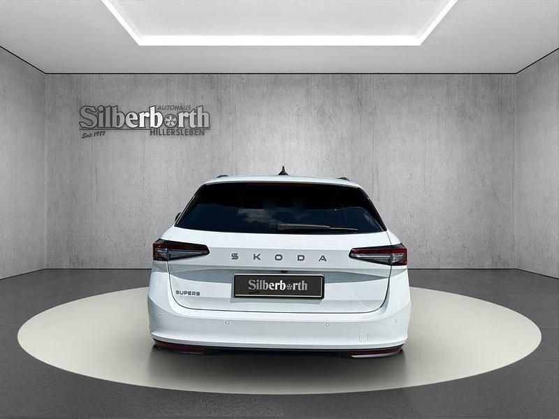 Gebraucht Skoda Superb Selection 150 PS (110 kW) 2024 Weiß Kombi