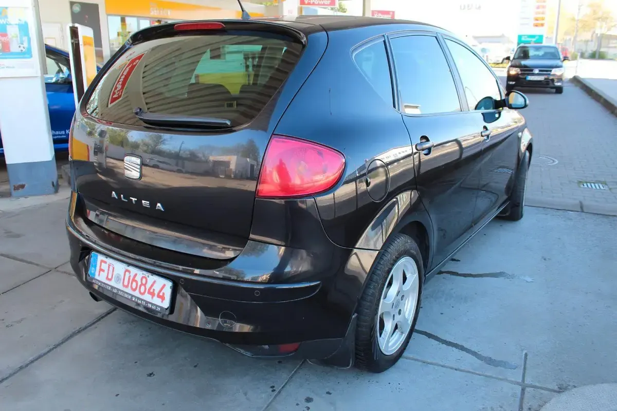 Używany Seat Altea 102 KM (75 kW) 2005 Szary Minivan
