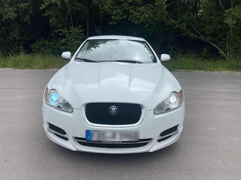 Gebraucht Jaguar XF 275 PS (202 kW) 2010 Weiß Limousine